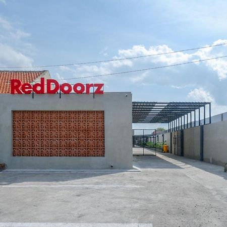 Reddoorz @ Klaten City Hotel Екстериор снимка